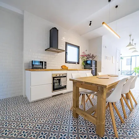 Martinez Boutique Apartment