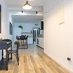 Martinez Boutique شقة